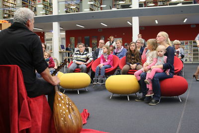 Auftaktveranstaltung der Interkulturellen M&auml;rchenwoche 2016 in der Stadtbibliothek Oranienburg.