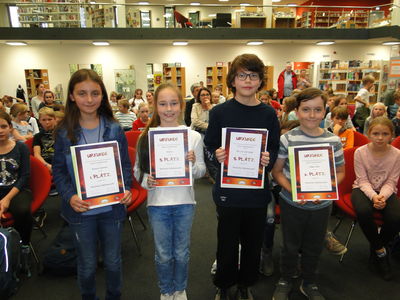 Gewinnerinnen und Gewinner des diesj&auml;hrigen Schreibwettbewerbs im Rahmen der Integrativen M&auml;rchenwoche 2019