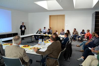 Vize-Landrat Egmont Hamelow eröffnet die 6. Berufsorientierungstournee