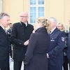 Feierliche &Uuml;bergabe Luisenhof am 24.04.2017: Oberhavels Landrat Weskamp (Zweiter von links) und Brandenburgs Innenminister Schr&ouml;ter (ganz links).