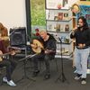 Auftritt von Musikern der Kreismusikschule Oberhavel mit Snger Mohammad Mohammad.