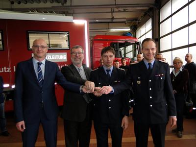 Schl&uuml;ssel&uuml;bergabe