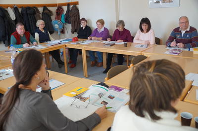 Englischkurs in der Volkshochschule Oberhavel.