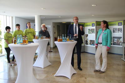 Ausstellung &uuml;ber Jugendbauh&uuml;tten in der Kreisverwaltung Oberhavel er&ouml;ffnet.