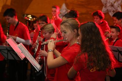 Kreismusikschule Oberhavel lädt zu ihrem traditionellen Weihnachtskonzert nach Zehdenick ein.