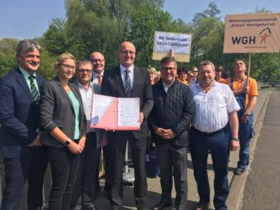 Unterzeichnung der gemeinsamen Erkl&auml;rung - Protest in Hennigsdorf