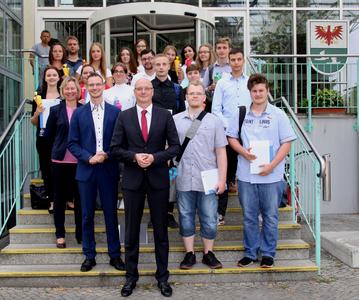 Gruppenbild neue Azubis 2019