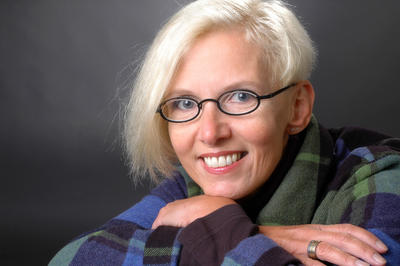 Die Cottbuser Schriftstellerin Franziska Steinhauer liest am 25.11.2019 im Regionalmuseum Oberhavel (ReMO).