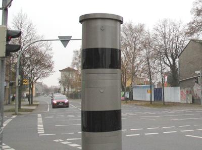 Eine feste Blitzeranlage - wie hier in Velten - soll künftig auch in Bötzow für mehr Verkehrssicherheit beitragen.