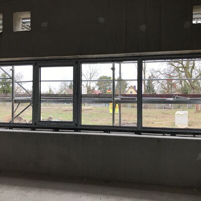 TAZ Seminarraum Fenstermontage