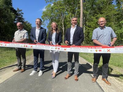 Feierliche Eröffnung des Radwegs bei Grüneberg.